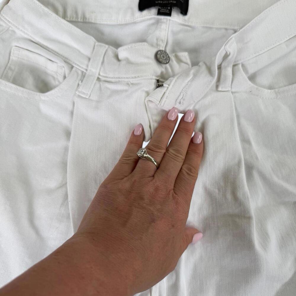 Banana Republic Size 27/4; Banana Republic Wide Leg Cropped White Jeans - Picture 6 of 6